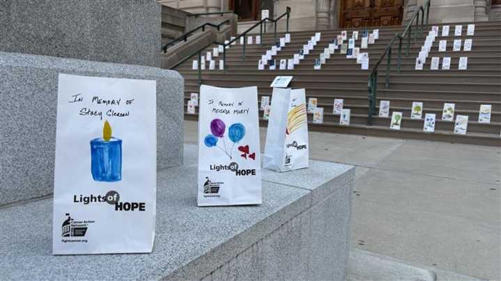 'Lights of Hope' outside Indiana Statehouse pushes to prevent cancer research funding cuts