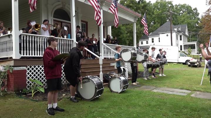 Musicians and neighbors unite for third Towanda Porchfest
