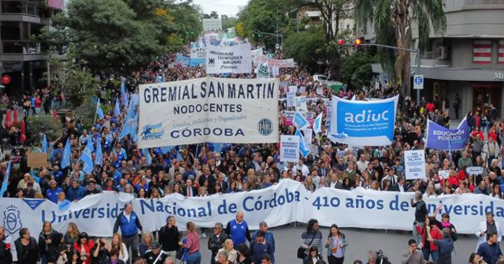 Córdoba: la Tercera Marcha Federal convocada para este miércoles partirá a las 13 de Ciudad Universitaria