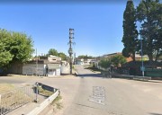 Motochorros quisieron robarle a una policía de la Ciudad y uno terminó muerto en el lugar