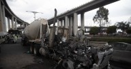 Sube a 27 el número de fallecidos por explosión de un camión de gas en Ciudad de México