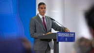 Sánchez enmarca los juicios contra su entorno y el fiscal general en una guerra sucia: “Hay jueces haciendo política”