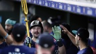Cal Raleigh's record-breaking home run lifts Mariners over Astros for 6