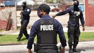 Operativo en Trinidad y Tobago: 25 Migrantes venezolanos arrestados en club nocturno