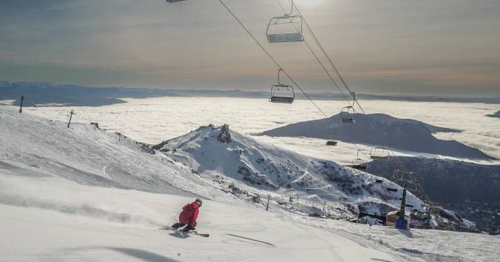 Finalizó la temporada en el Cerro Catedral: la fabricación de nieve permitió 90 días de pista