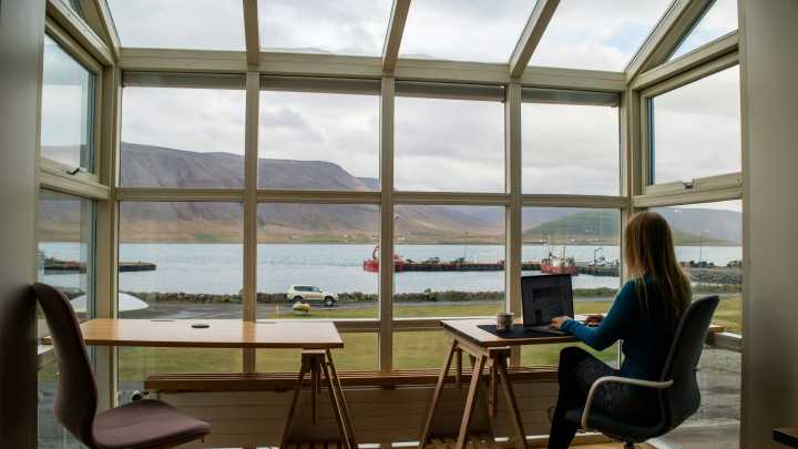 Facing stiff competition, remote workers up their game