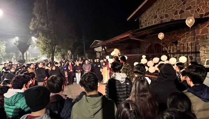 La Araucanía: mueren hermanos de 13 y 15 años tras recibir descarga eléctrica mientras instalaban un mástil