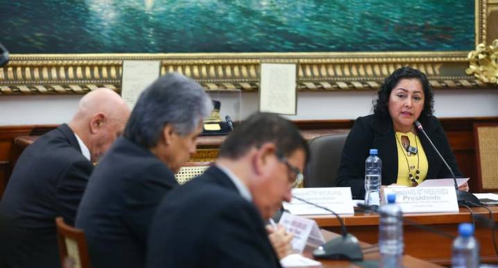Ministros de Defensa y del Interior irán al Congreso por hackeo de datos