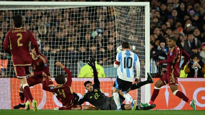 Vinotinto cayó 3-0 ante Argentina