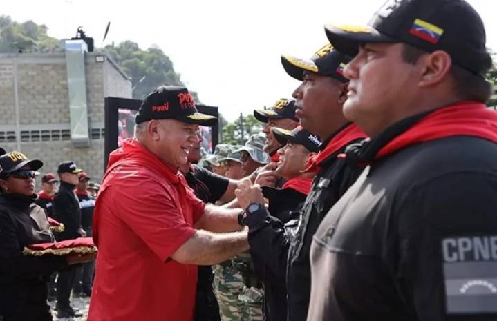 Ministro Cabello juramentó primera cohorte de Entrenamiento de Resistencia Revolucionaria