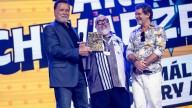 Una escena de película en la Comic-Con de Málaga: Banderas sorprende a Schwarzenegger con el premio de honor