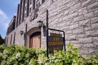 West Point puts portrait of Robert E. Lee back on display in library