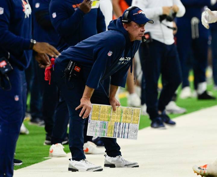 Broncos coach Sean Payton needs to commit to run game