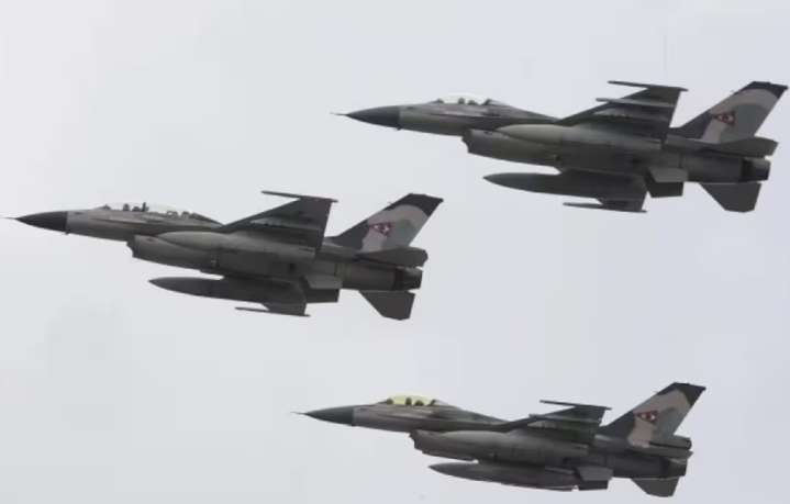EUA lanza advertencia tras provocación de Maduro por sobrevuelo de aeronaves militares