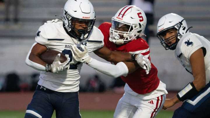 3 takeaways from Des Moines Roosevelt football's win vs Des Moines East