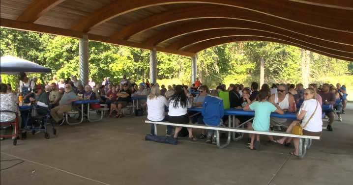 Annual Labor Day union picnic unites Lane County members