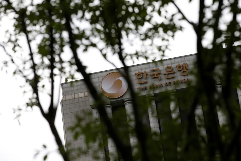Bank of Korea sold net $800 million for FX intervention in Q2