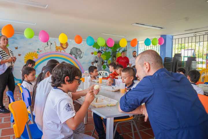 Programa de alimentación llega a zonas rurales de Guatapé