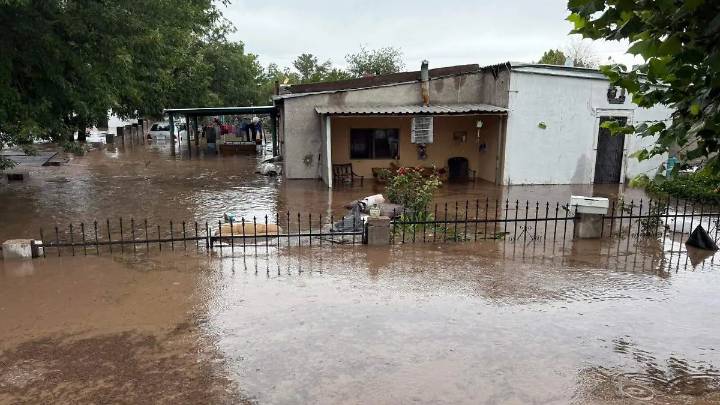 Inundaciones en Nuevo Casas Grandes: Autoridades instalan albergues para los afectados