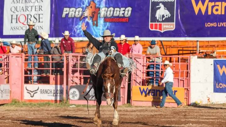 Arranca con fuerza el Rodeo Internacional de la Expogan 2025 en Chihuahua
