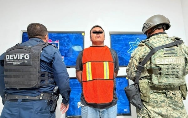 Capturan a expolicía que pretendía despojar a un ciudadano de su vehículo