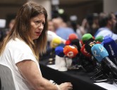La 'fontanera' del PSOE asegura que sus investigaciones "son un trabajo para el Estado de Derecho" y el senador socialista la trata como una víctima del PP