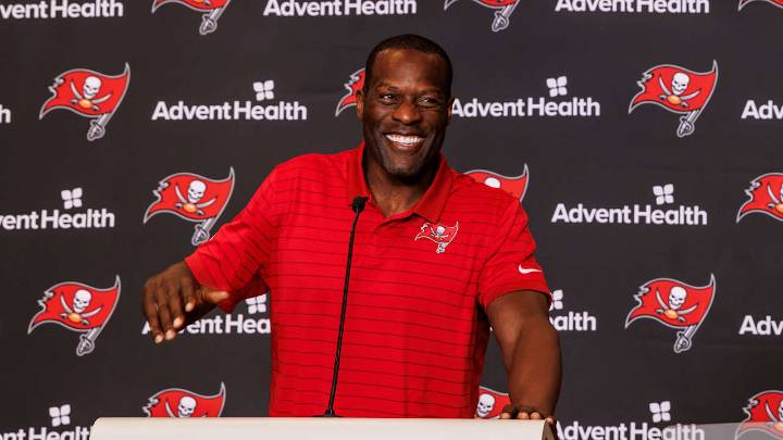 Simeon Rice, Mike Alstott, Warrick Dunn Named 2026 HOF Candidates
