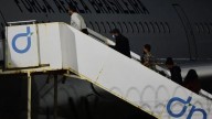 Llega un vuelo con argentinos deportados por el gobierno de Donald Trump