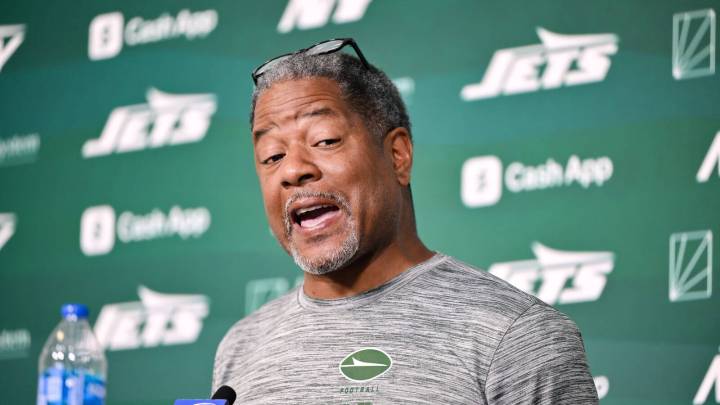 Jets' Steve Wilks fires back at Bucs' Baker Mayfield over odd jab