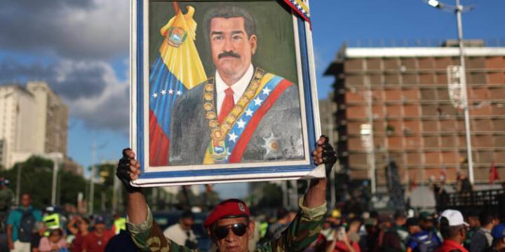 EE.UU. Considera Opciones Militares para Atacar Objetivos de Narcotráfico en Venezuela, Según NBC News