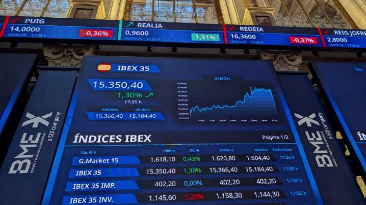 As axencias de cualificación Moody's e Fitch tamén melloran a nota de España