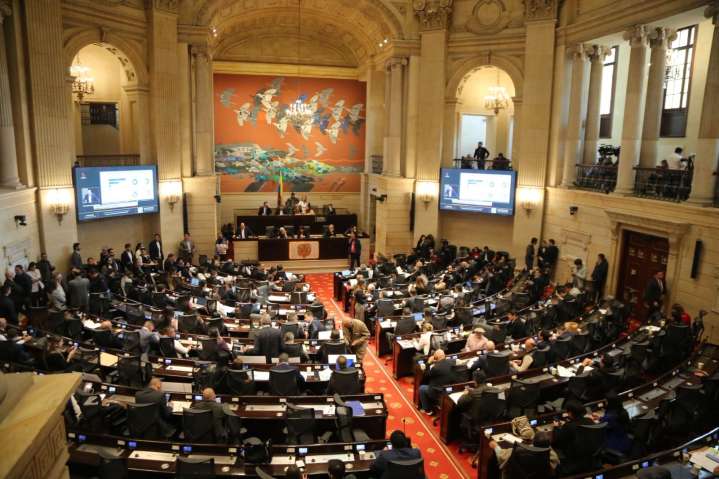 Congreso entra a discutir presupuesto tras imposición del monto por el Gobierno