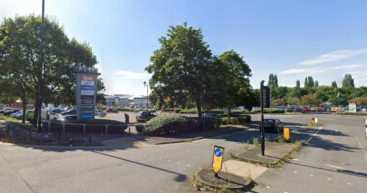 Police hunt for children who set fire to pallets at troubled Coventry retail park
