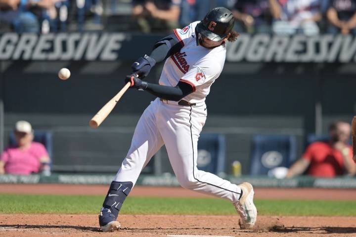Deadspin | Bo Naylor, Guardians beat White Sox for series sweep
