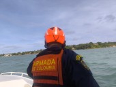 Armada busca pescador desaparecido en naufragio de embarcación en el Caribe