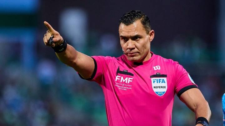 Chivas tendrá a Marco ‘Gato’ Ortiz y Adonai Escobedo en el arbitraje para su partido ante Toluca