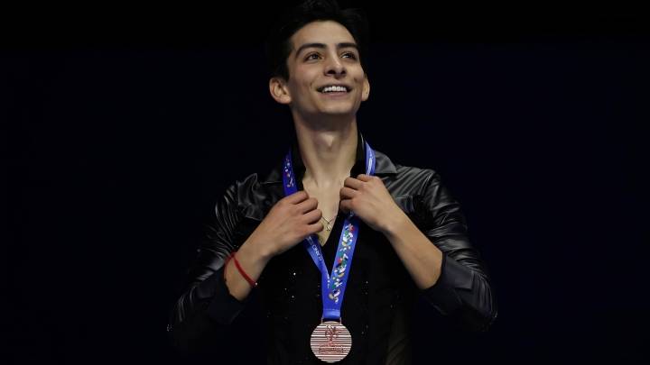 Donovan Carrillo asegura su pase a Milano