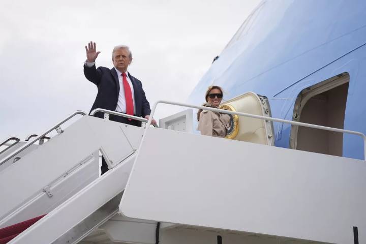 Trump viaja a Reino Unido en visita de Estado con pompa real