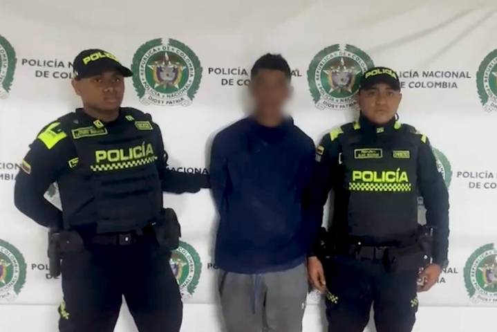 Capturan al ‘Hombre Araña’ del Siete de Agosto, tras trepar un poste para dañar cámara del C4