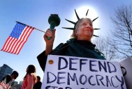 Generación de empleo en Estados Unidos se debilita bruscamente en agosto