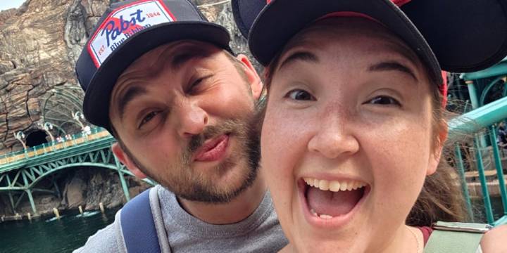 Disney Travel Influencer Keeley Whitcomb’s 2 Kids Die in Car Crash, Husband in ICU 