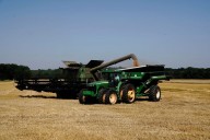 Trump says US will distribute aid to farmers until tariffs kick in to their benefit