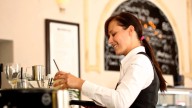 La inapropiada propuesta de trabajo de un restaurante a una mujer: "¿Sabes lo que es un 'sugar daddy'?"