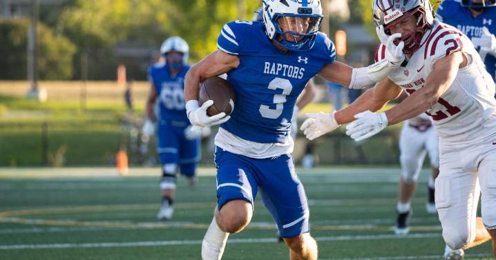 Gallatin High football uses first two weeks to show off bevy of playmakers