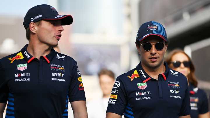 El padre de Sergio Pérez saca pecho: "Mi hijo hizo campeón a Max Verstappen"