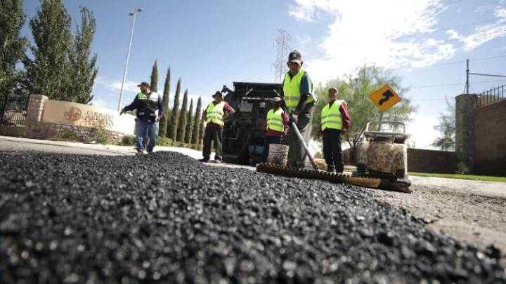 Arrancan brigadas especiales de bacheo en calles de la ciudad