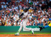 Otro triunfo de los Yankees en el Fenwey Park, vencieron 5×3 a los Medias Rojas