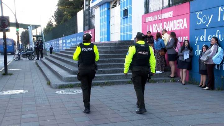 Gran despliegue policial en Ecuador para el regreso a clases. Estudiantes piden seguridad