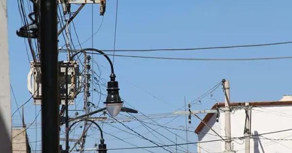 Postes en obras de San Miguelito siguen sin retirarse