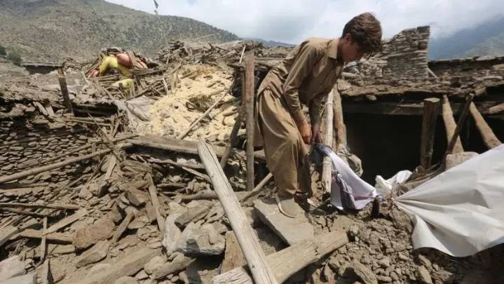 Crisis en Afganistán: este es el balance del terremoto devastador que dejó más de 1 410 muertos y 3 000 heridos